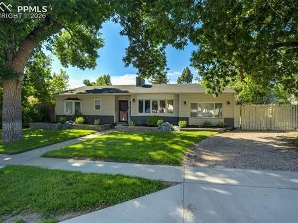 609 Cheyenne Boulevard, Colorado Springs, CO 80905