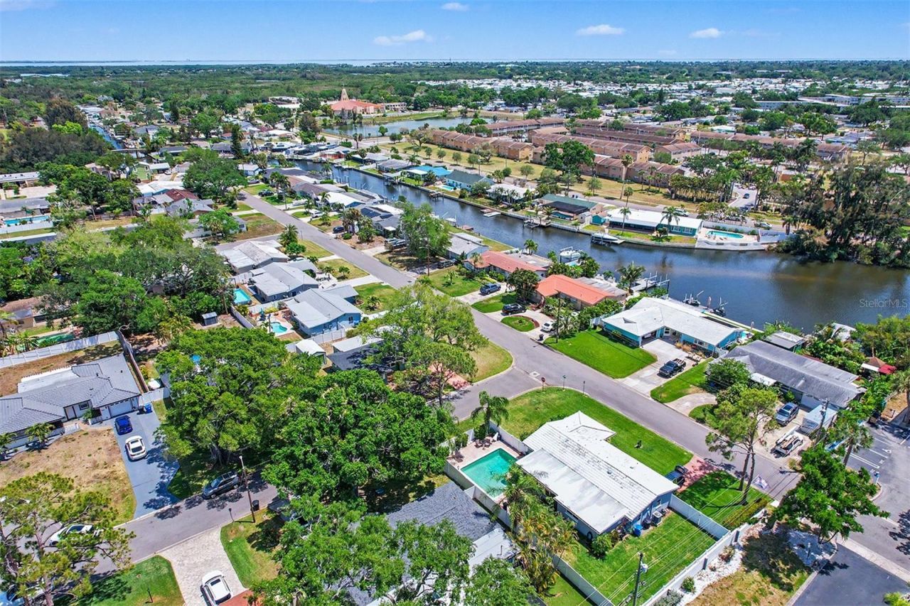 7901 3rd Street N, Saint Petersburg, FL 33702 Photo