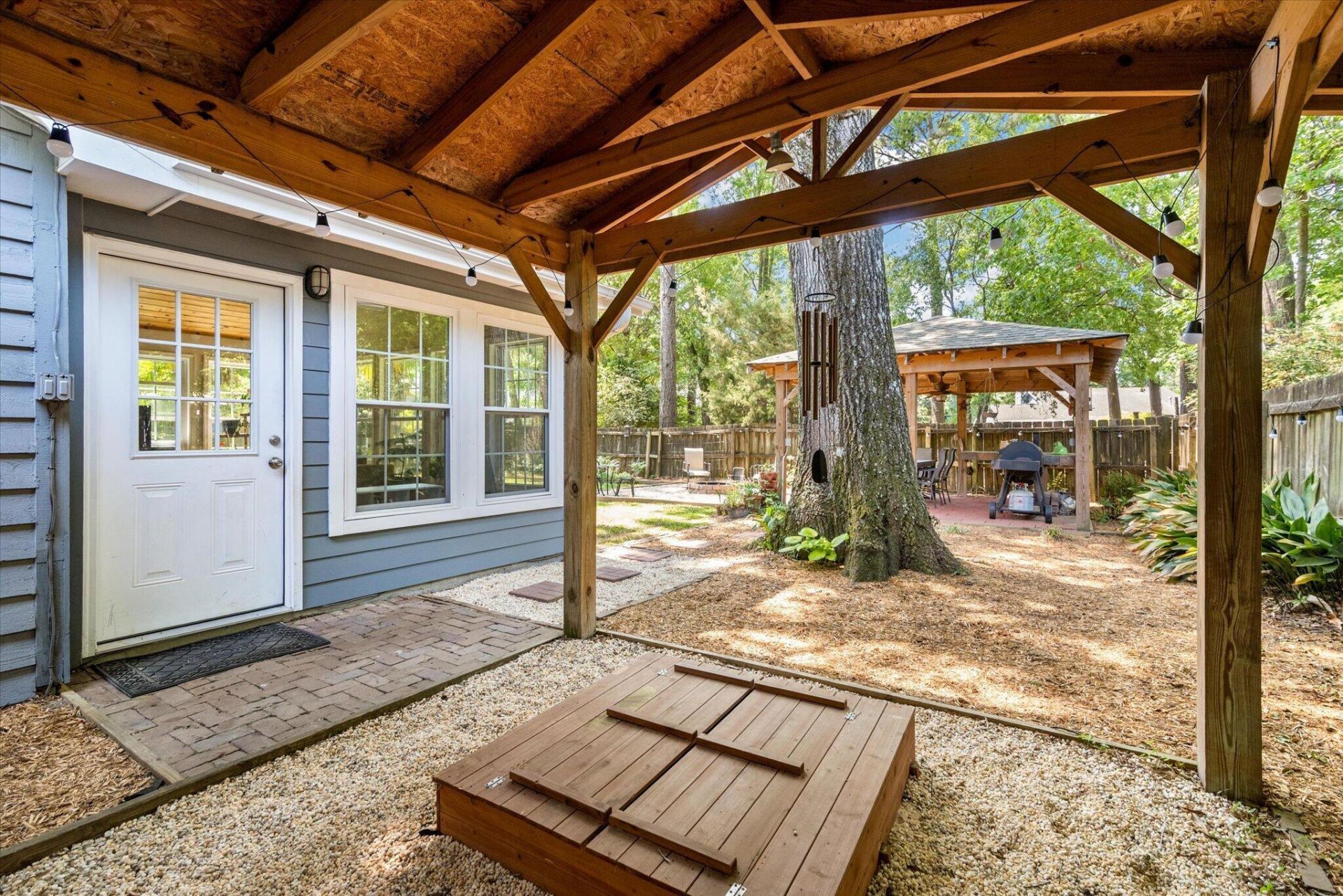 1813 Overrun Street Photo 32