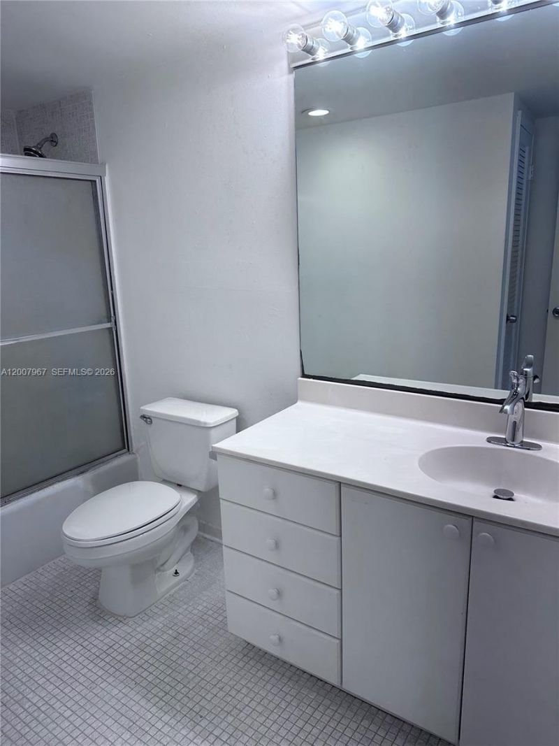 19380 Collins Ave , Unit 712, Sunny Isles Beach, FL 33160 Photo
