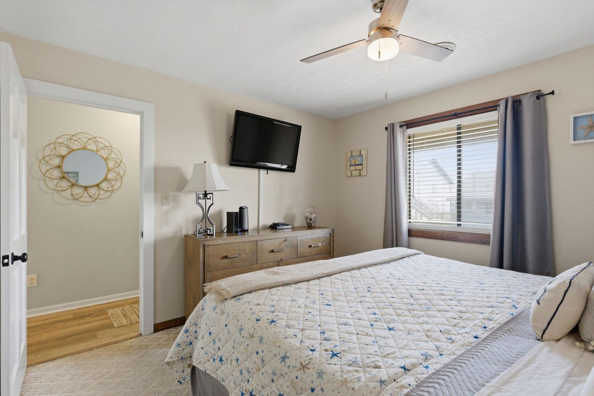 204 Maison Dr.  Photo 6