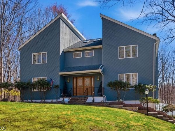 111 Green Rd, Sparta, NJ 07871