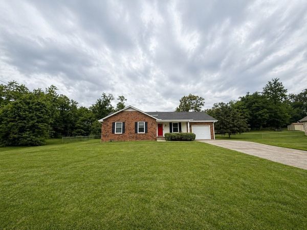 3436 Melrose Dr , Clarksville, TN 37042