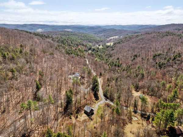 124 Clarksville Road, Tunbridge, VT 05077