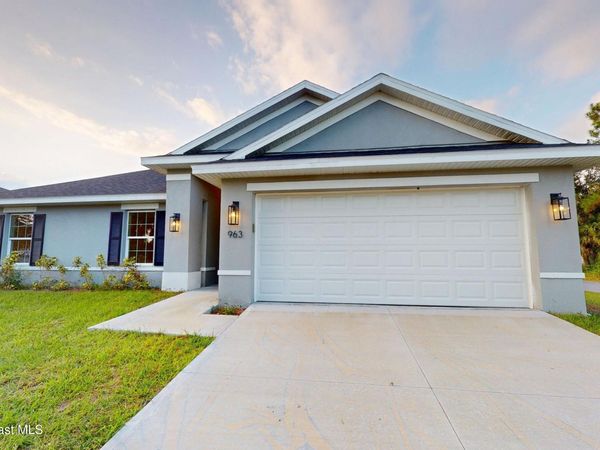 963 Sareta Street SE , Palm Bay, FL 32909
