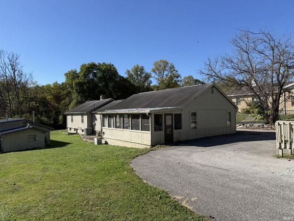 1024 N Country Club Drive, Unit 1016, 1022, Bloomington, IN 47403