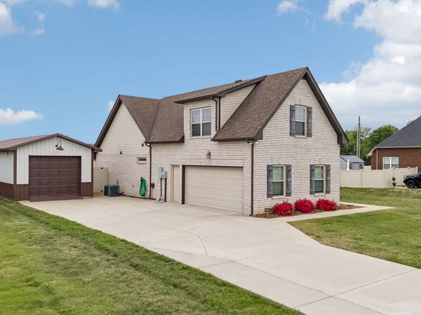 7706 Alameda Dr , Murfreesboro, TN 37127