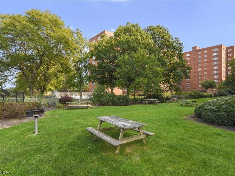 11850 Edgewater Drive, Unit 619, Lakewood, OH 44107 Photo 26