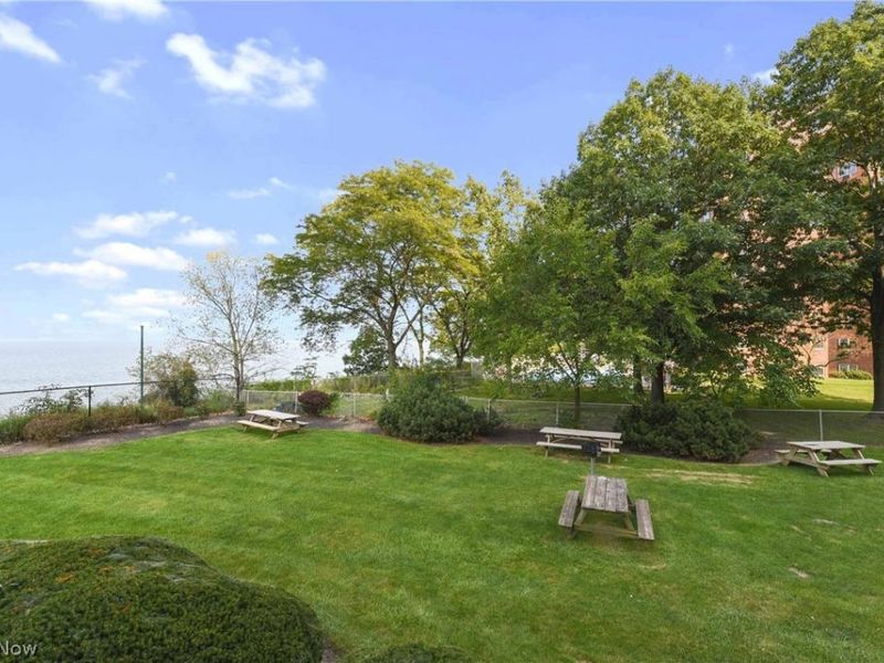 11850 Edgewater Drive, Unit 619, Lakewood, OH 44107 Photo 27