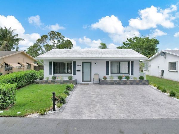 7309 NW 62nd St, Unit 7309, Tamarac, FL 33321