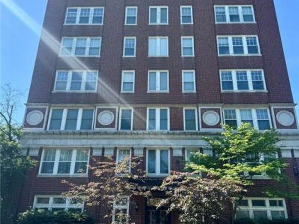 5330 Pershing Avenue, St Louis, MO 63112