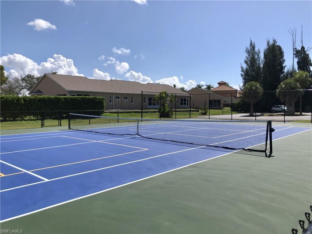 16881 Davis Rd , Unit 214, Fort Myers, FL 33908 Photo