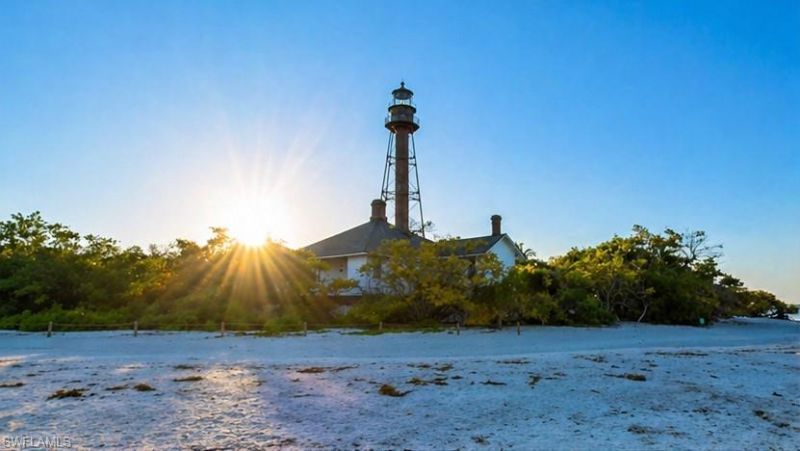 16881 Davis Rd , Unit 214, Fort Myers, FL 33908 Photo