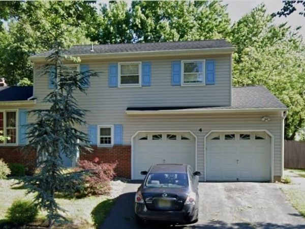 4 Library Pl, Edison, NJ 08820