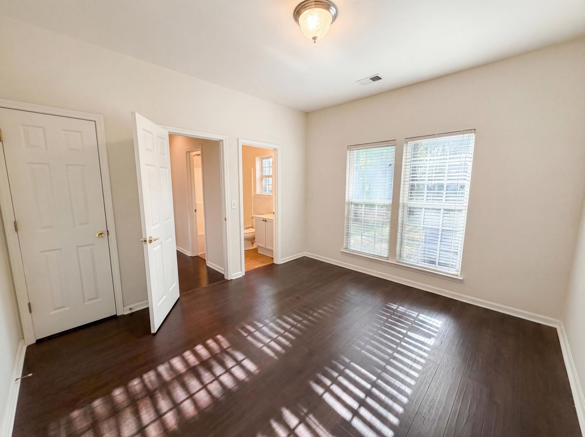 8692 Hickory Creek Court Photo 13