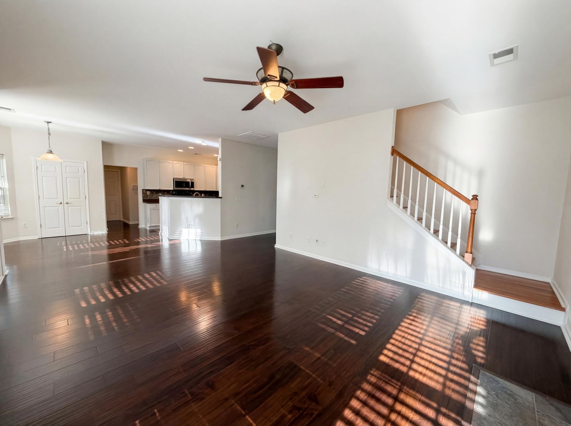 8692 Hickory Creek Court Photo 9