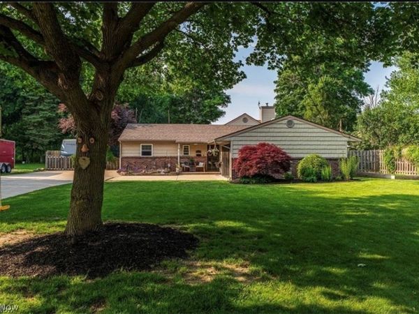 8803 Evergreen Drive , Mentor, OH 44060