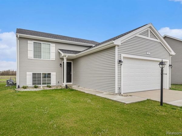 3166 Quail Ridge Court , Clio, MI 48420