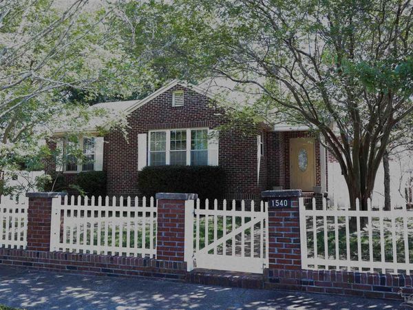 1540 N Spring St, Pensacola, FL 32501