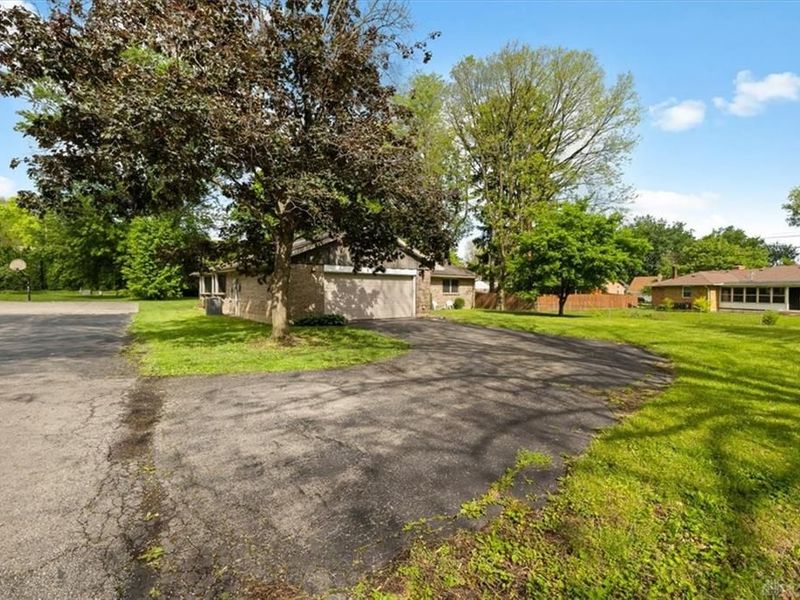 7225 Garber Road, Clayton, OH 45415 Photo 4