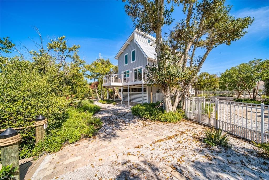 2499 Harbour Ln, Sanibel, FL 33957 Photo