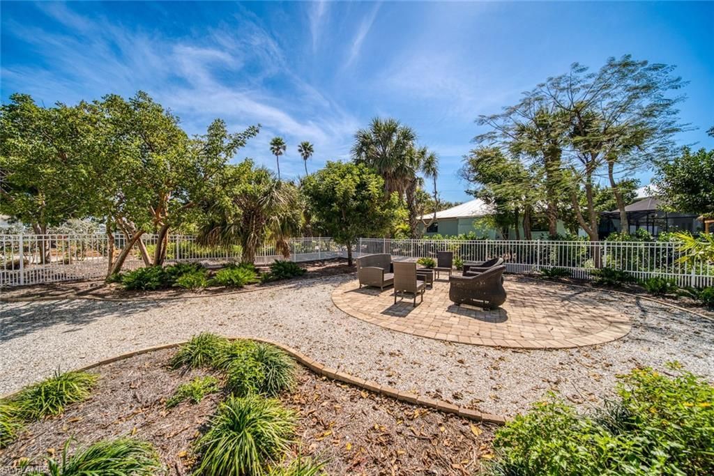 2499 Harbour Ln, Sanibel, FL 33957 Photo