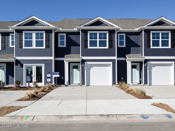 128 N Grassland Road , Unit 11, Surf City, NC 28445