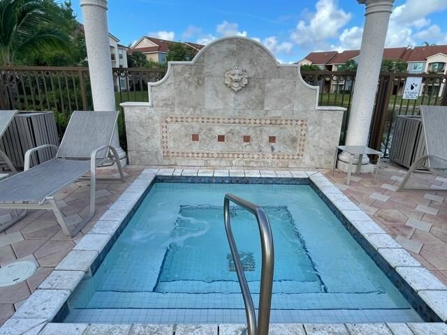 402 Villa Circle, Unit 402, Boynton Beach, FL 33435 Photo