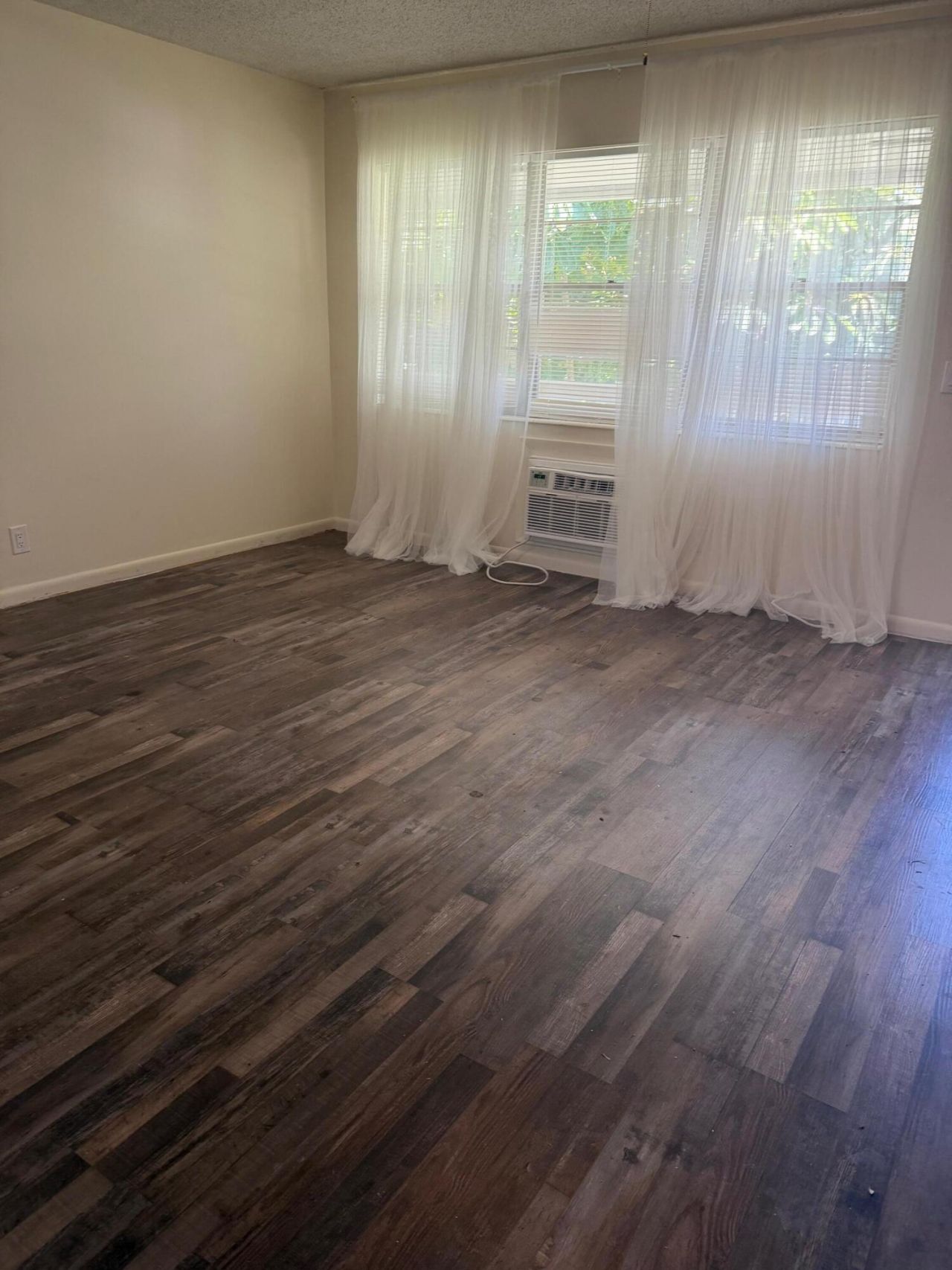 180 Windsor, West Palm Beach, FL 33417 Photo
