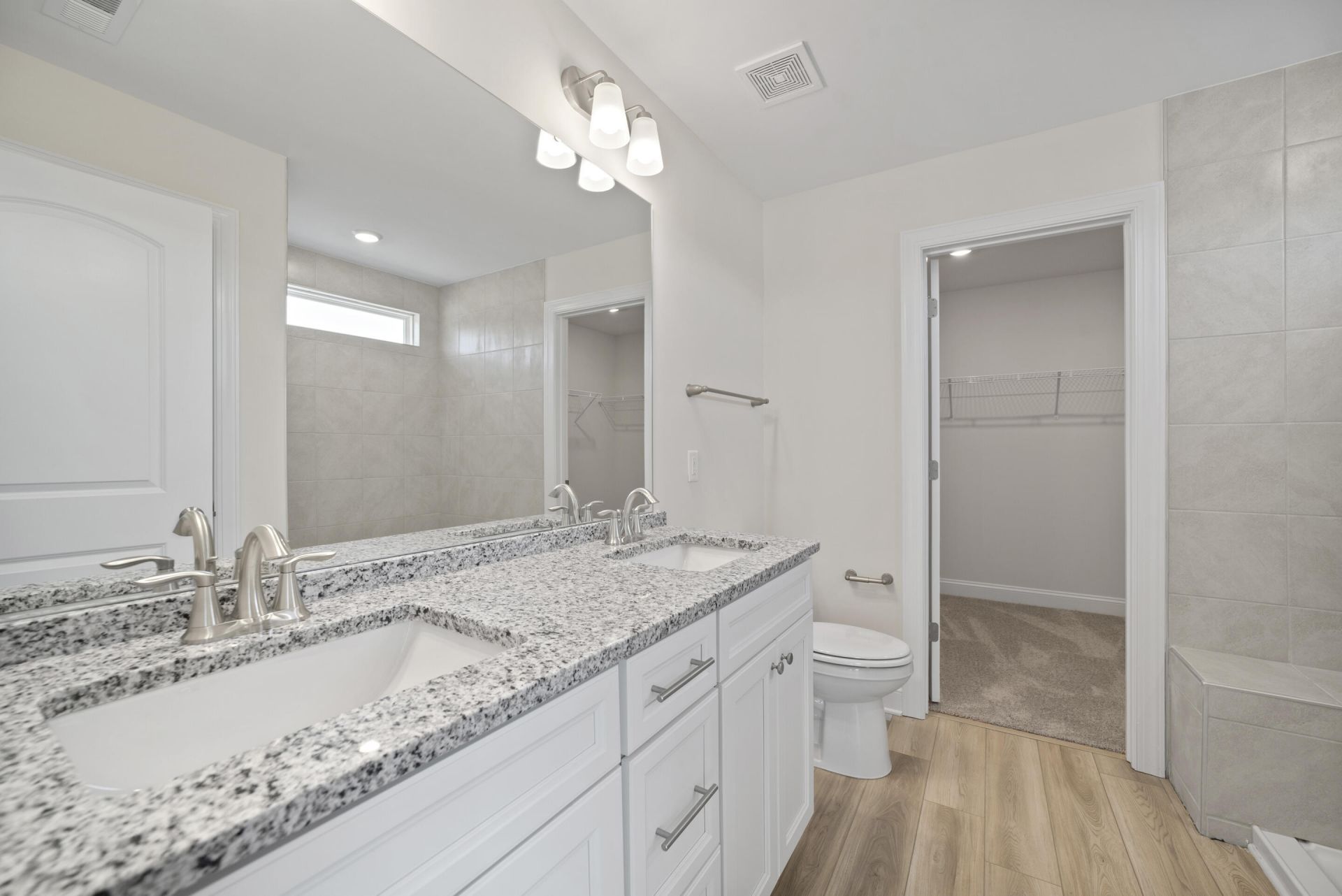 353 Blue Oak Drive Photo 8