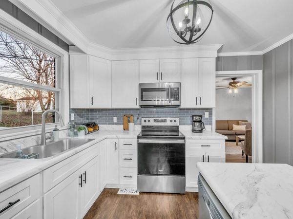 555 Ashe Ave , New Johnsonville, TN 37134