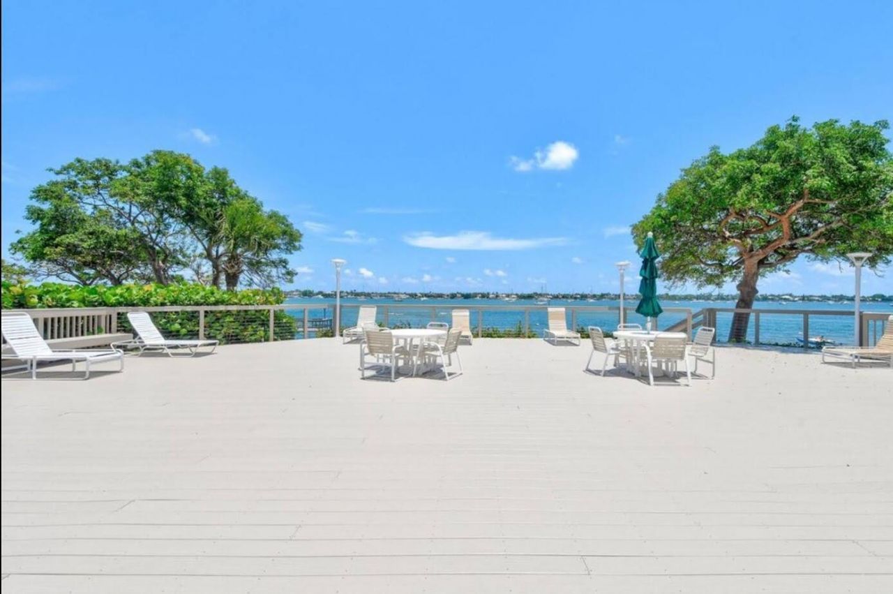 5600 N Flagler, Unit 707, West Palm Beach, FL 33407 Photo
