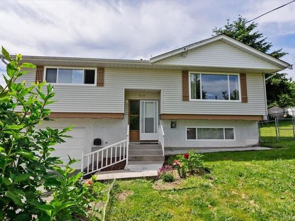 549 Weber St , Nanaimo, BC V9R 5S1