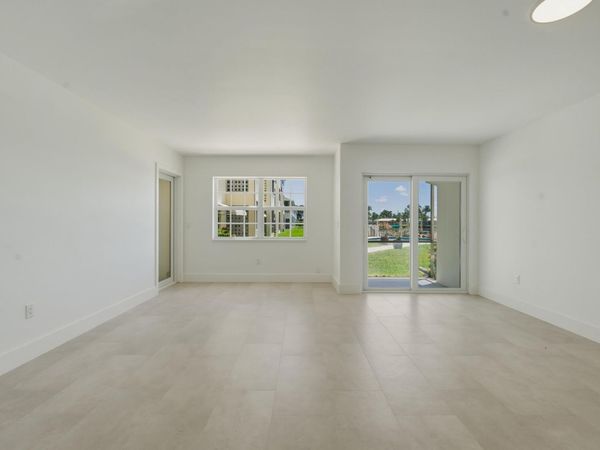 700 Pine Drive, Pompano Beach, FL 33060