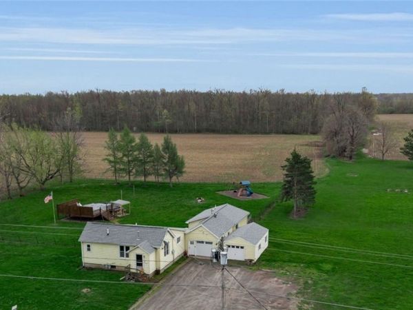 10826 Maple Ridge Road, Medina, NY 14103