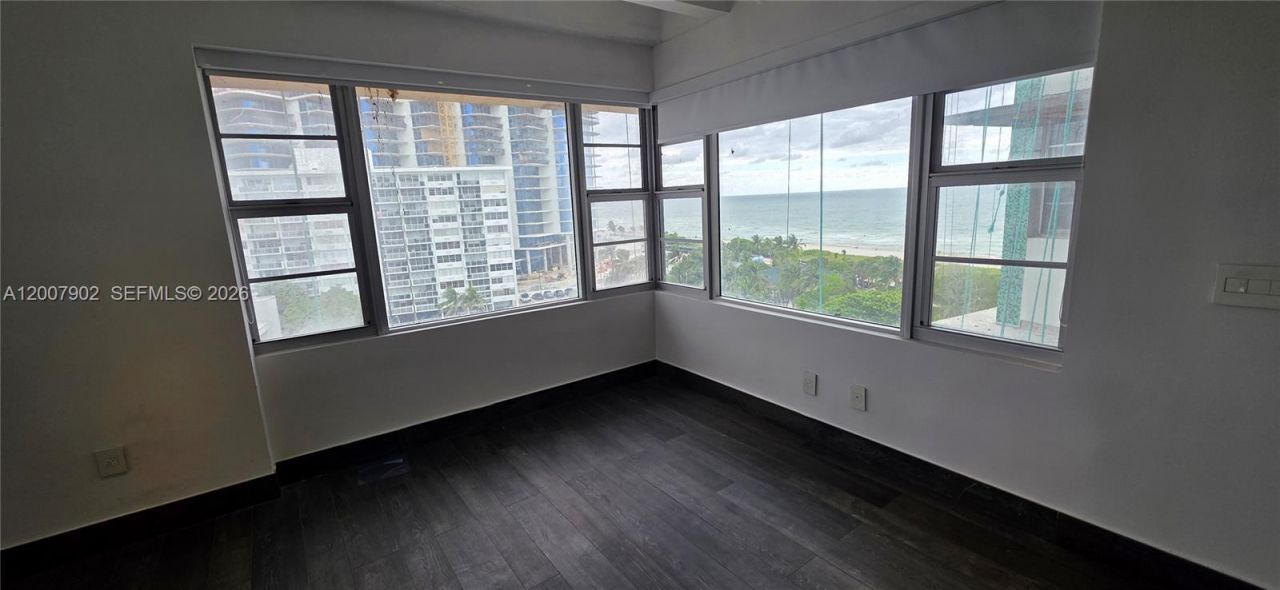 5255 Collins Ave , Unit 7G, Miami Beach, FL 33140 Photo