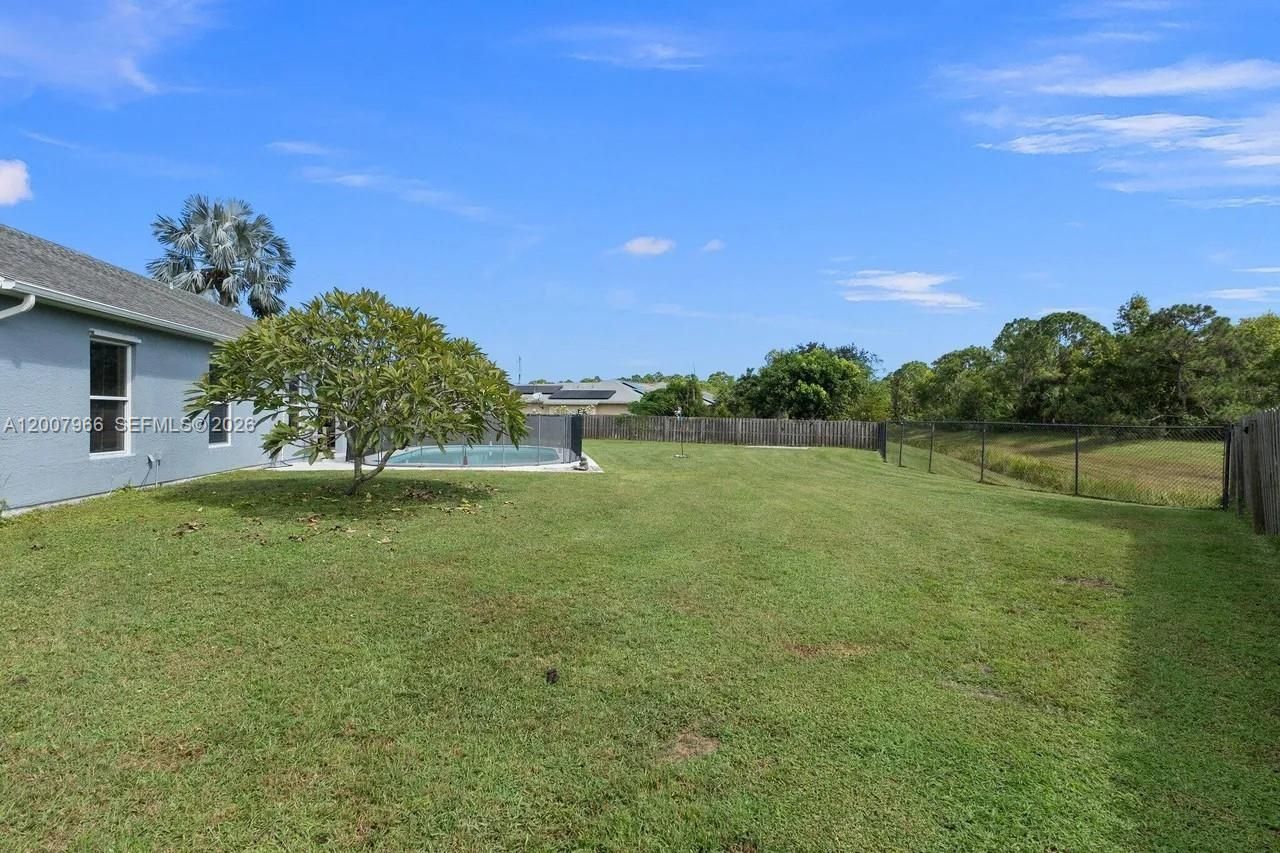5395 NW South Crisona Cir, Port Saint Lucie, FL 34986 Photo