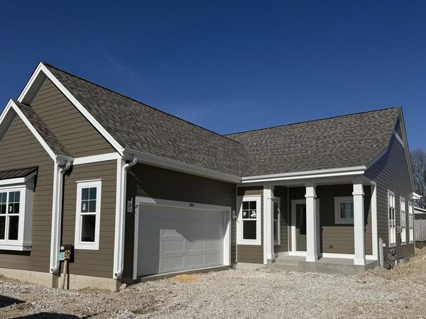 369 Evergreen LANE, Pewaukee, WI 53072