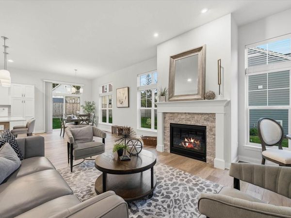 369 Evergreen LANE, Pewaukee, WI 53072