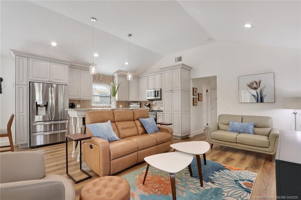 550 SW Riverview Street, Stuart, FL 34994 Photo