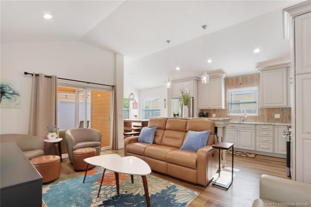 550 SW Riverview Street, Stuart, FL 34994 Photo