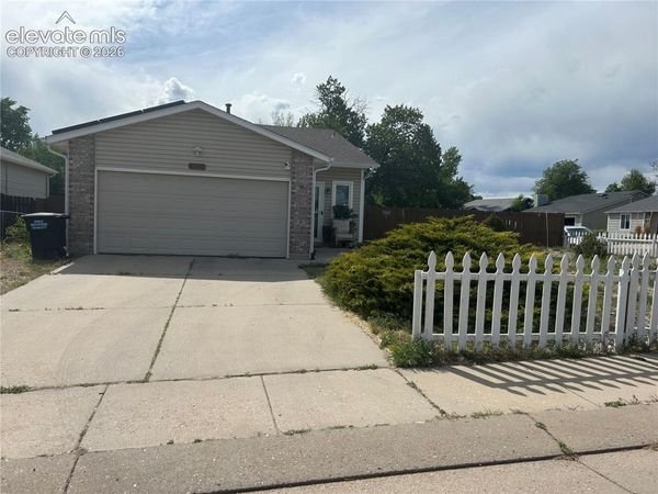4410 Hennings Drive, Colorado Springs, CO 80911