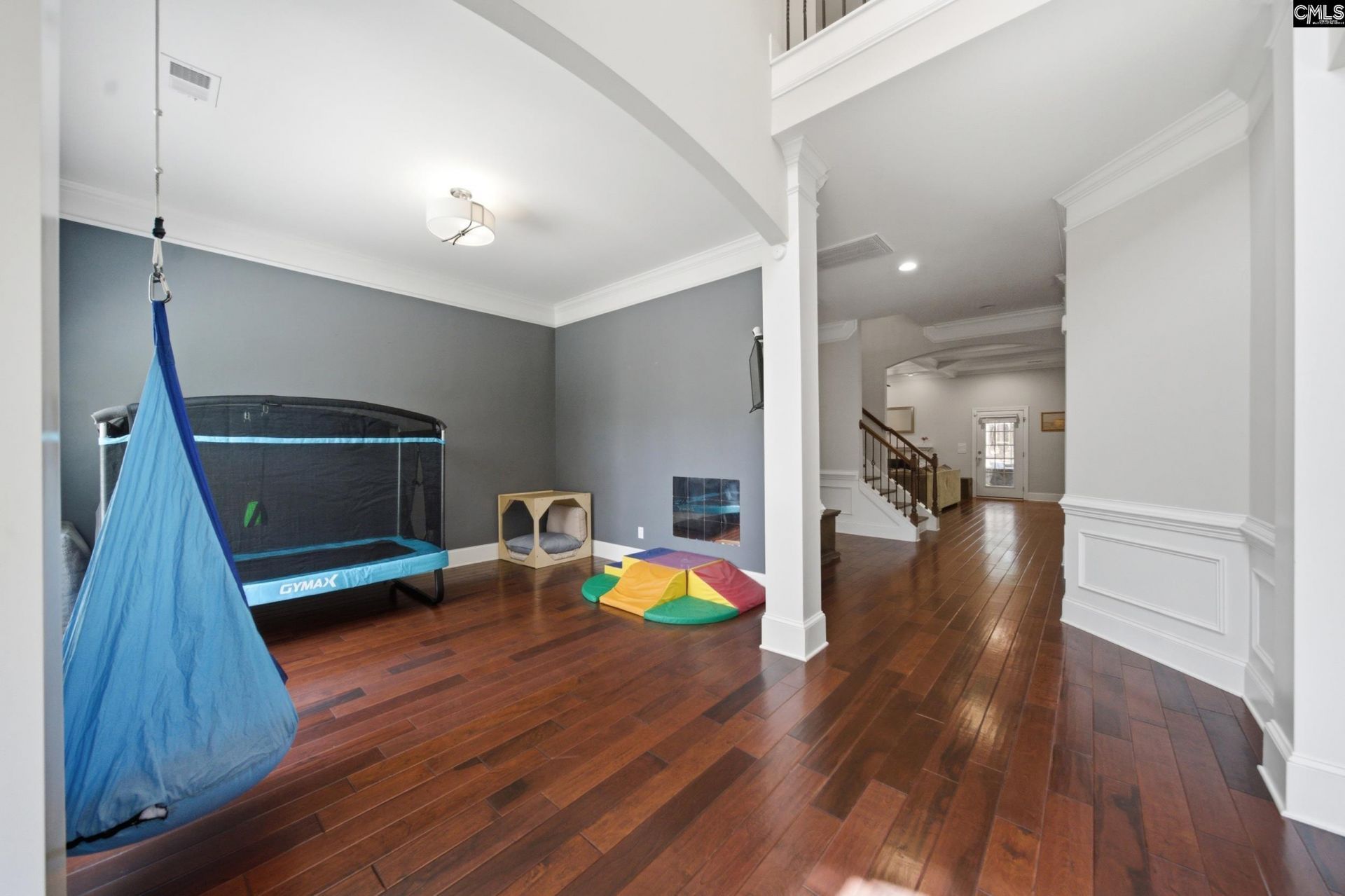 129 Bardwell Way  Photo 5