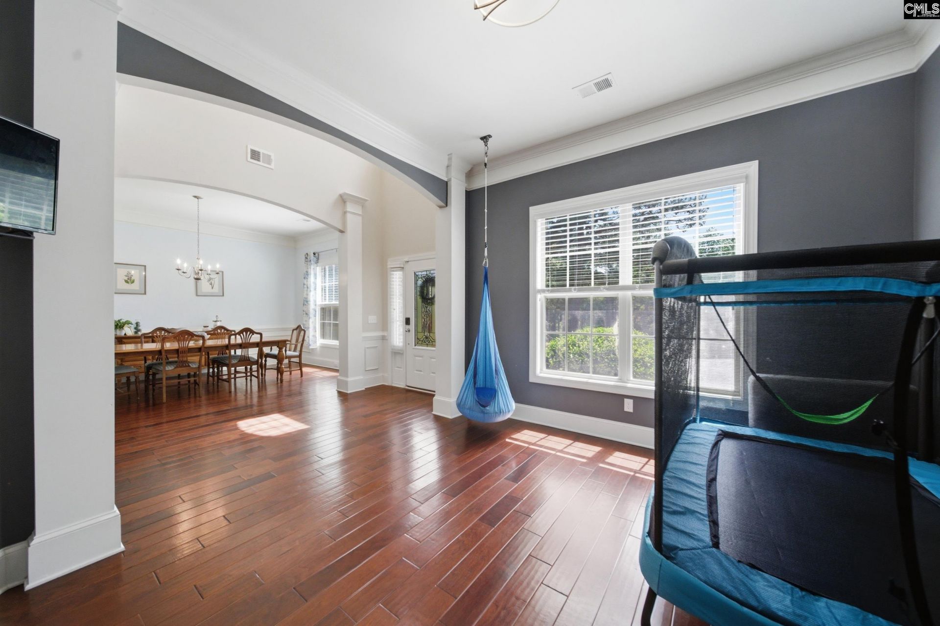 129 Bardwell Way  Photo 6