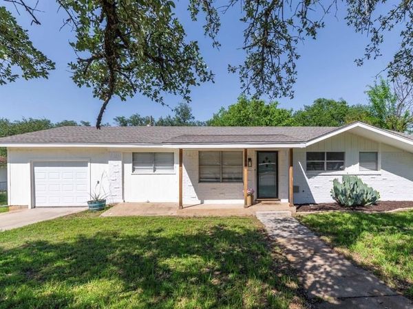 3904 3rd Street, Brownwood, TX 76801
