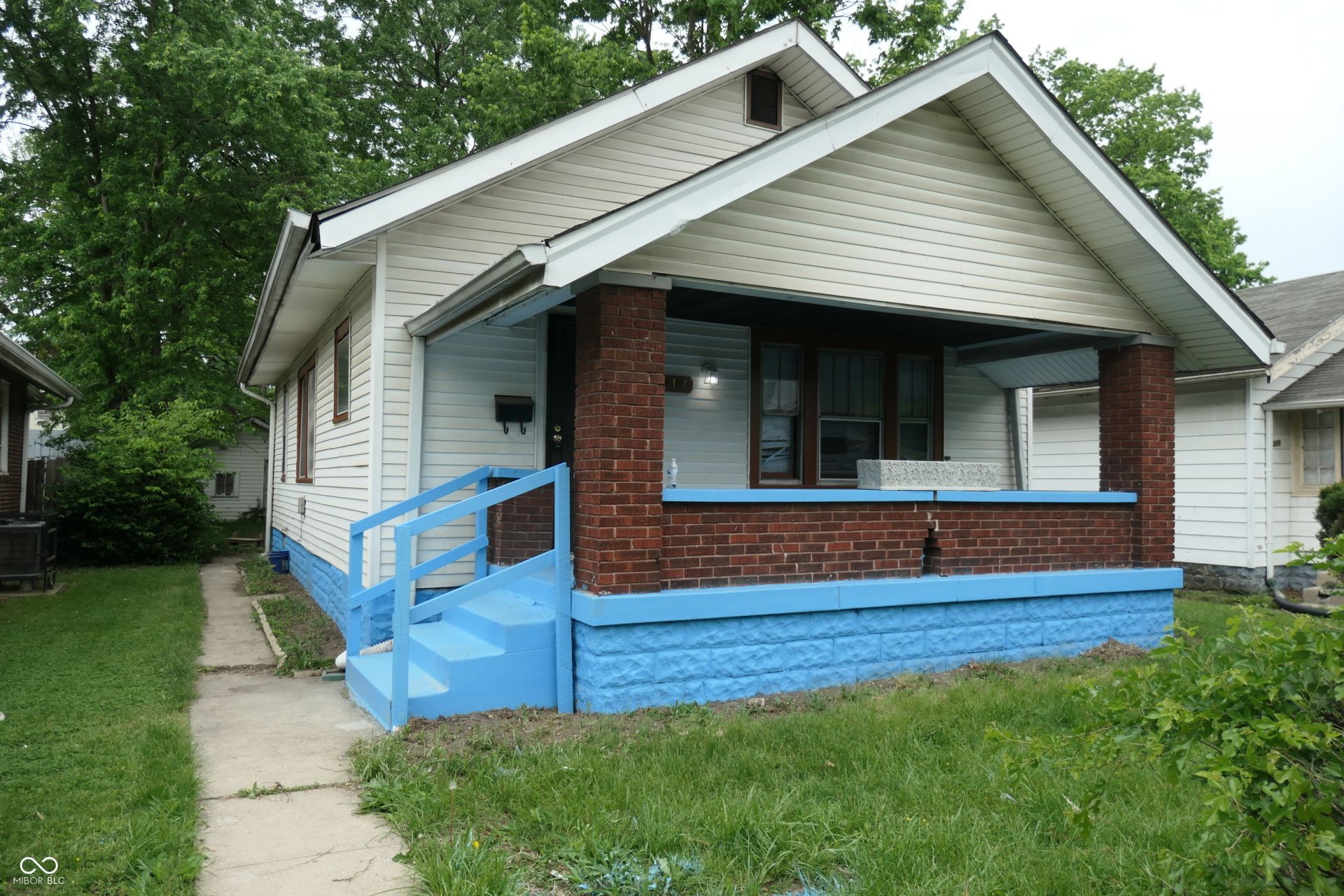 614 N Chester Avenue Indianapolis, IN