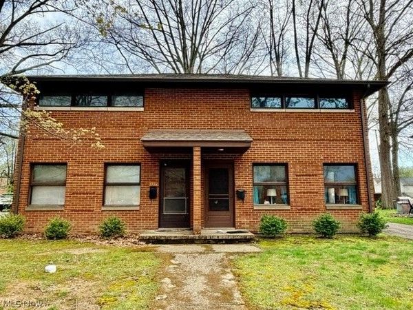 1150 Saxe Avenue , Cuyahoga Falls, OH 44221