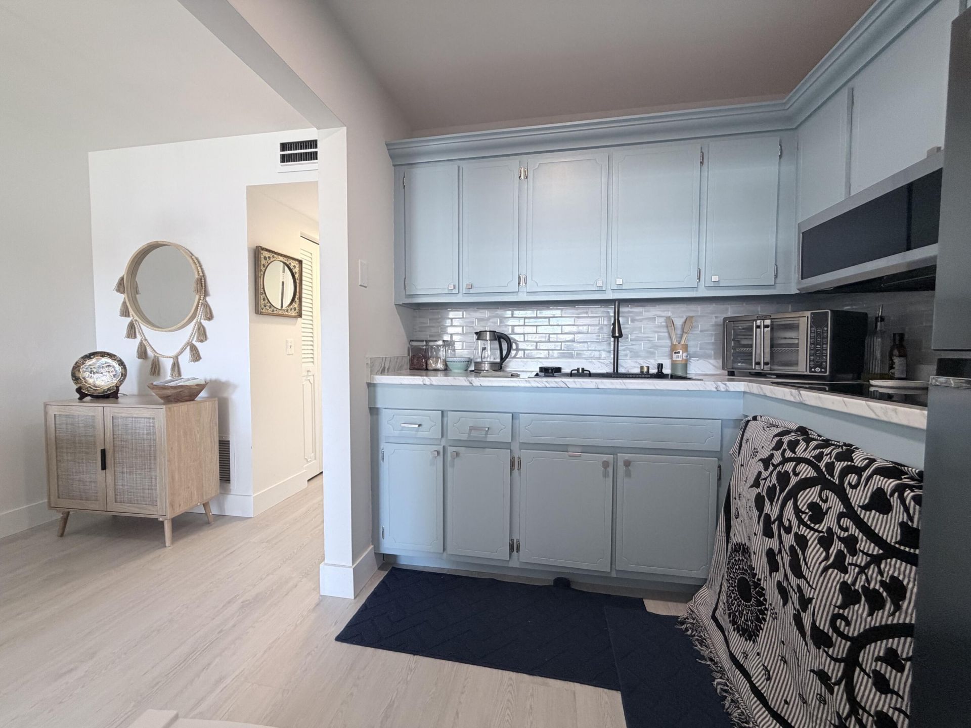 3322 Cynthia Lane, Unit 207, Lake Worth Beach, FL 33461 Photo