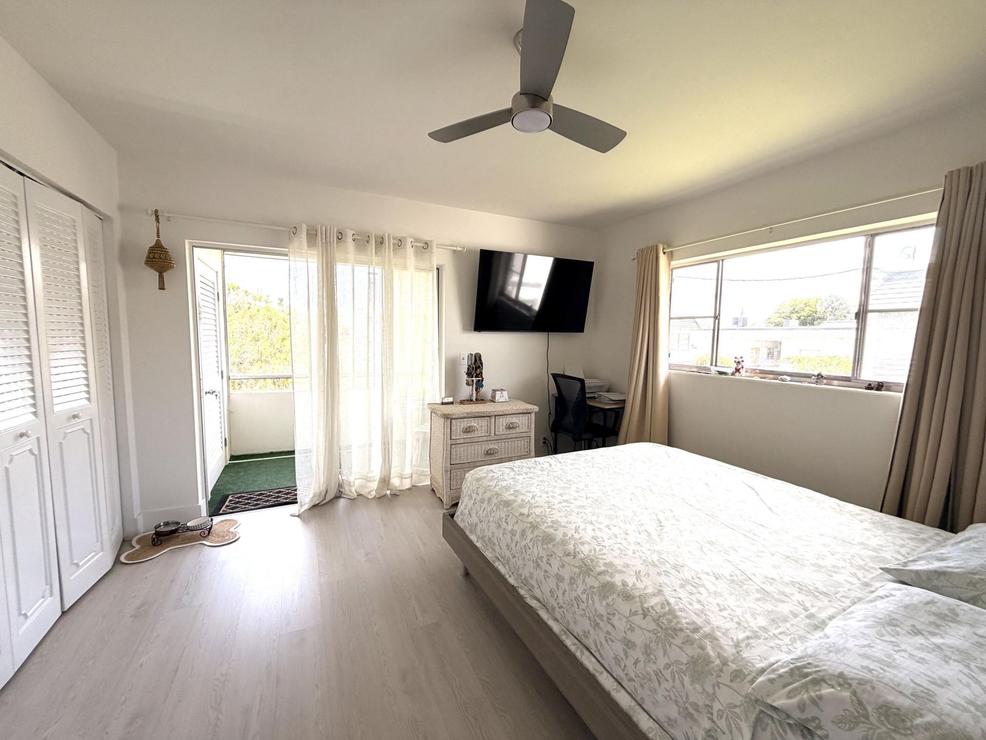 3322 Cynthia Lane, Unit 207, Lake Worth Beach, FL 33461 Photo