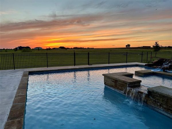 10901 Secretariat Drive, Mustang, OK 73064